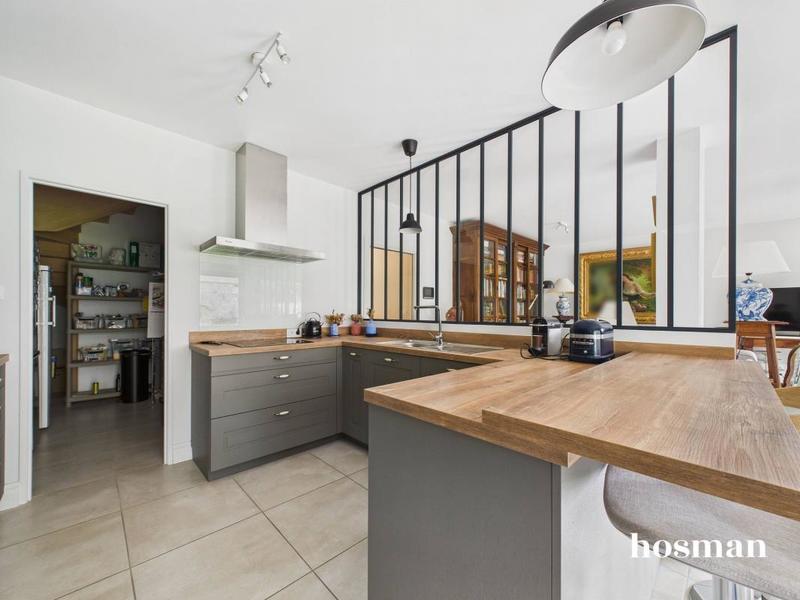 Maison - 151 m² - 6 pièces