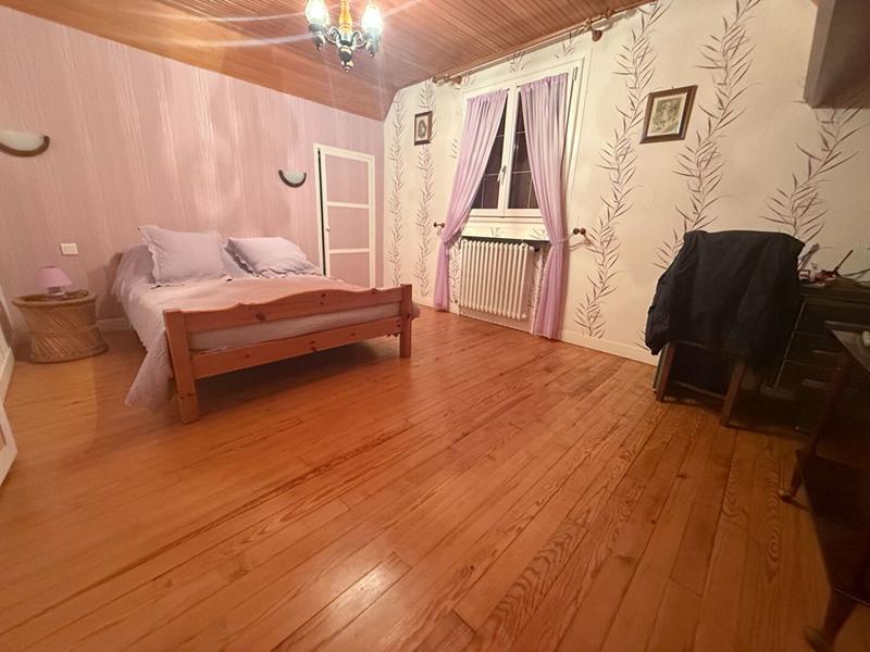 Maison - 162 m² - 7 pièces