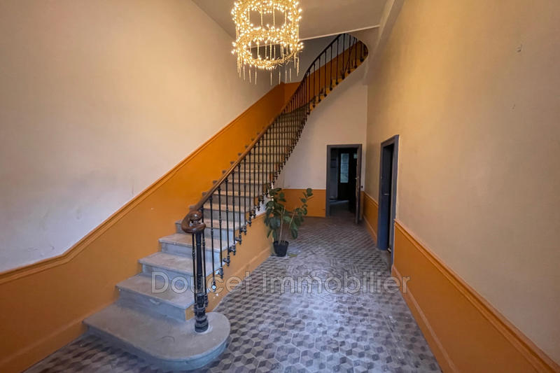 Maison - 279 m² - 9 pièces