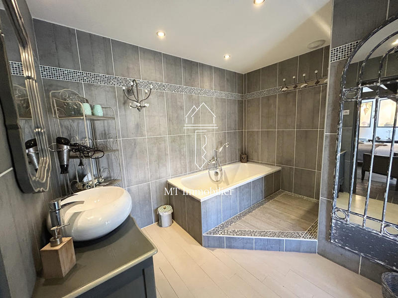 Local commercial - 325 m²