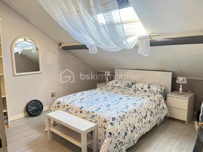 Maison - 131 m² - 7 pièces