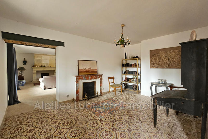 Mas - 200 m² - 6 pièces