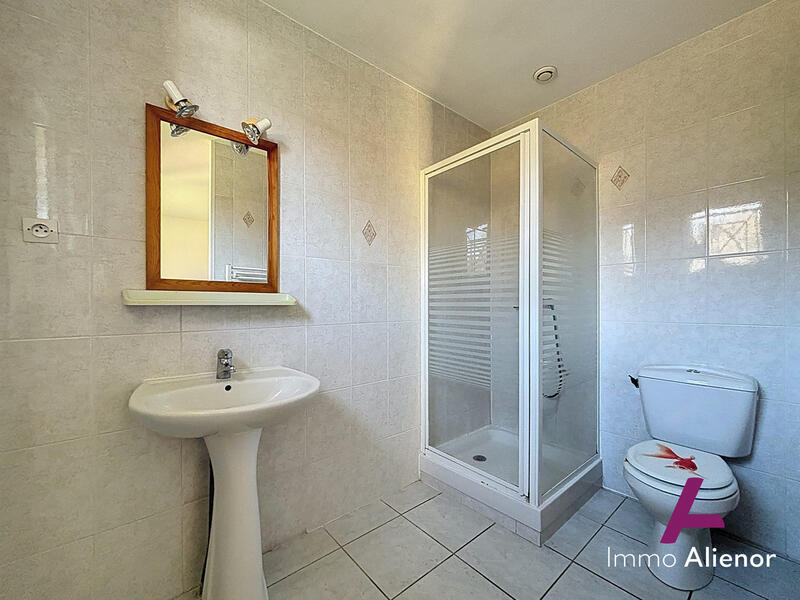 Maison - 98 m² - 4 pièces