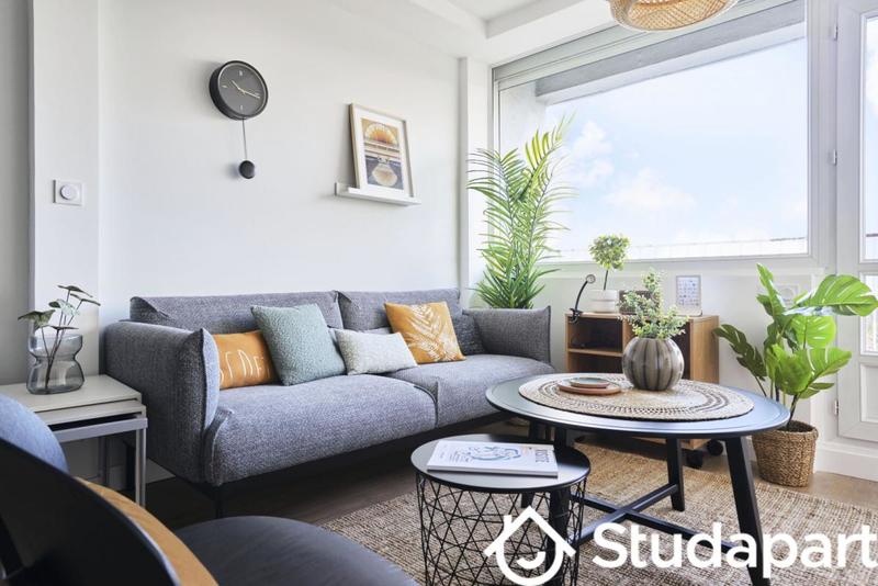 Chambre - 10 m² - 1 pièce