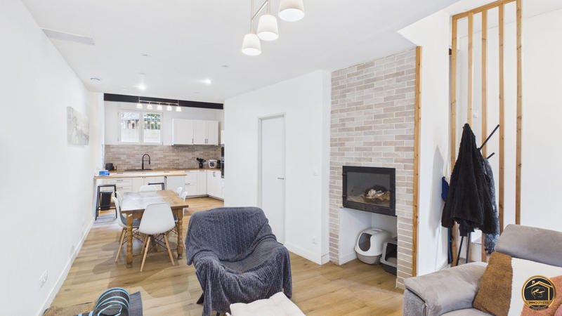 Maison - 103 m² - 4 pièces