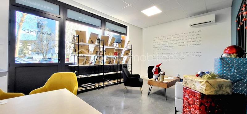 Local commercial - 47 m² - 1 pièce