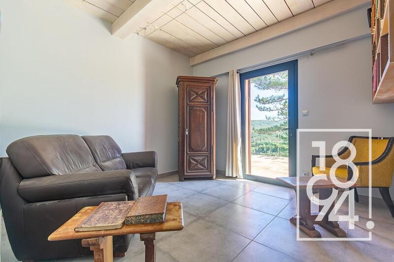 Villa - 304 m² - 11 pièces