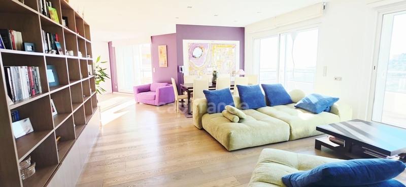 Appartement - 212 m² - 6 pièces