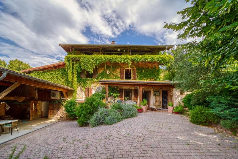 Maison - 160 m² - 5 pièces