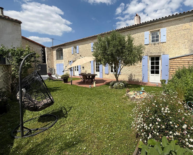 Maison - 190 m² - 5 pièces