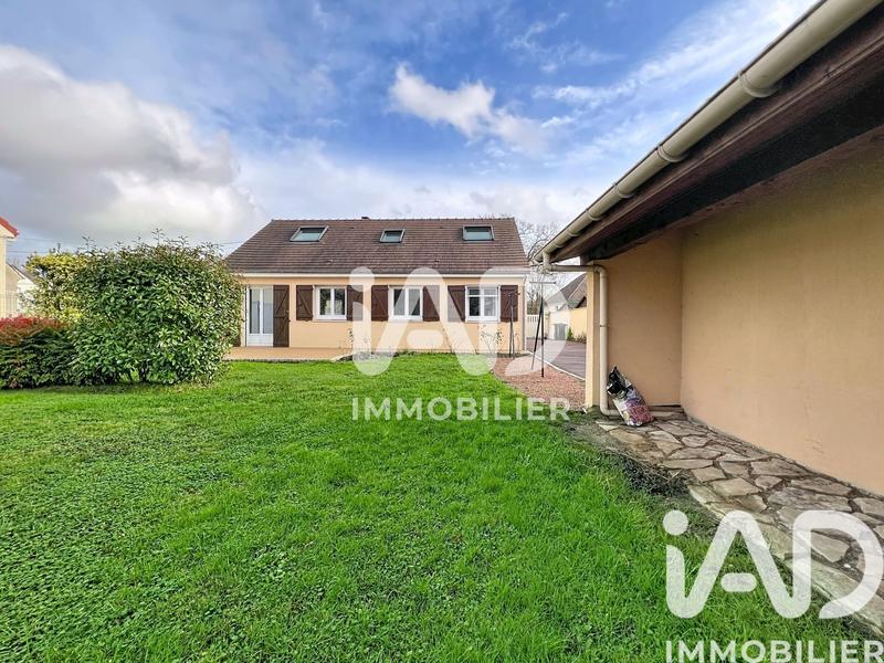 Maison - 92 m² - 5 pièces