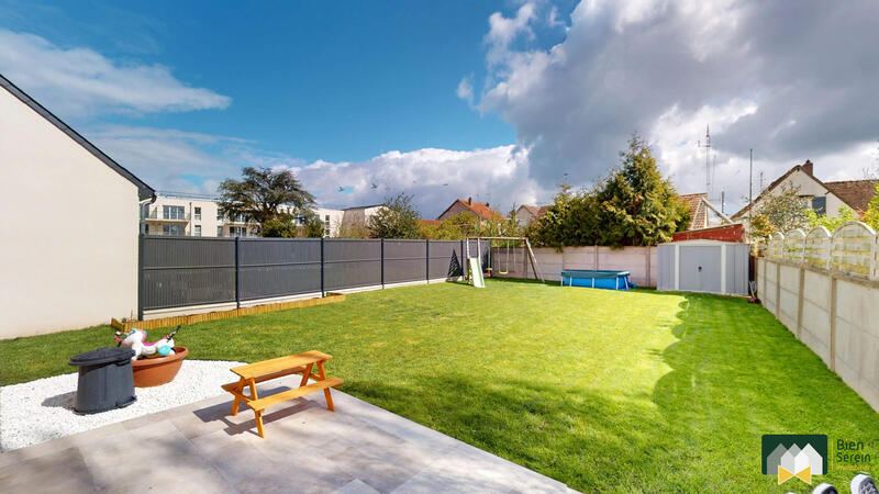 Maison - 104 m² - 5 pièces