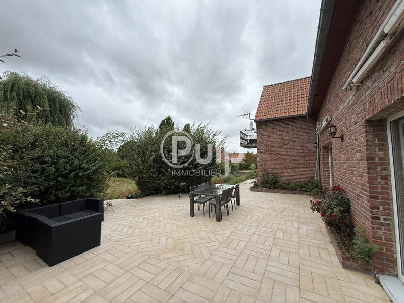 Maison - 340 m² - 10 pièces