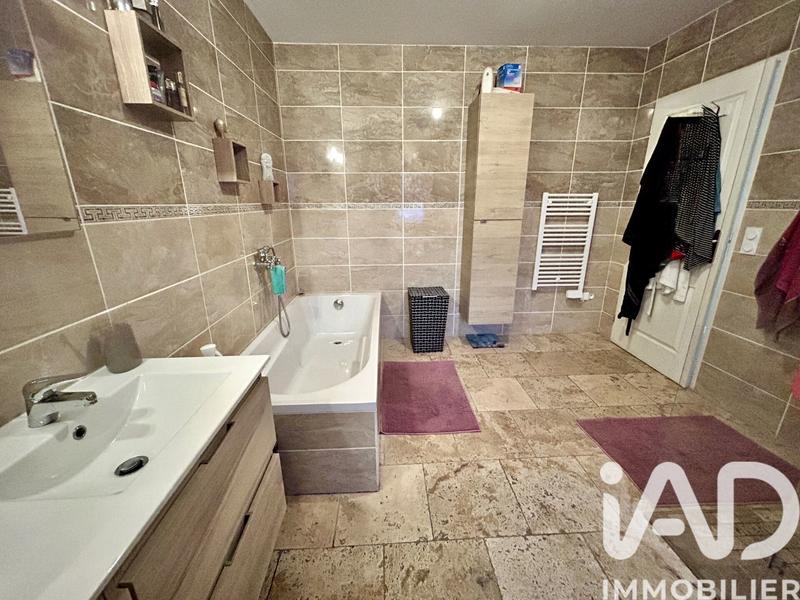 Maison - 94 m² - 4 pièces