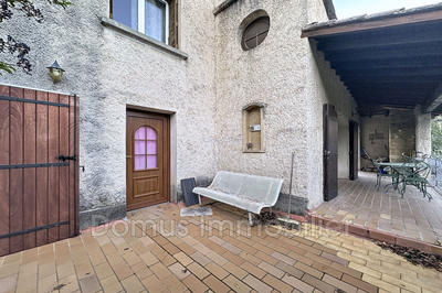 Maison - 210 m² - 8 pièces