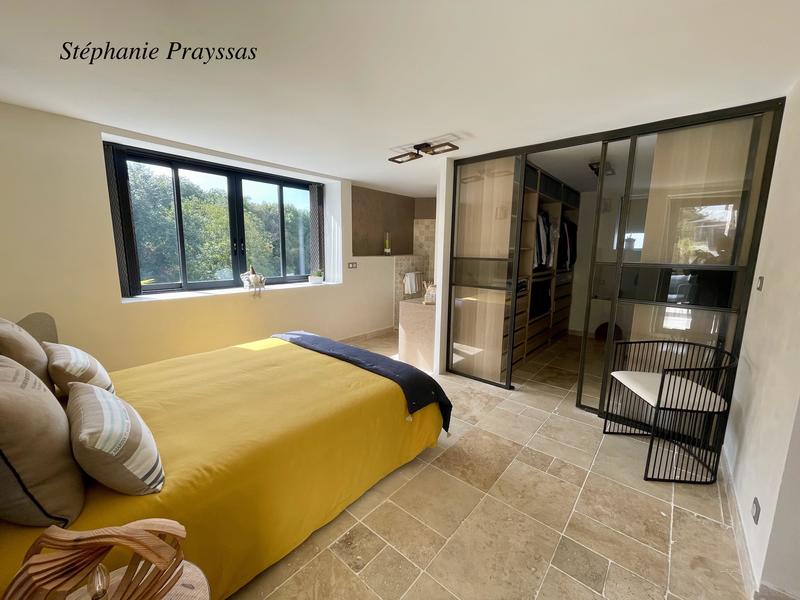 Maison - 200 m² - 6 pièces