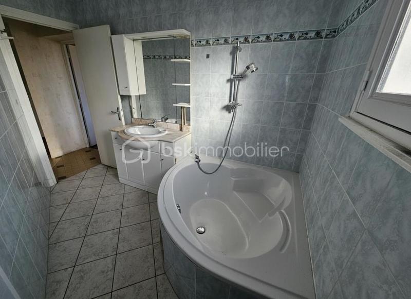 Maison de village - 92 m² - 4 pièces