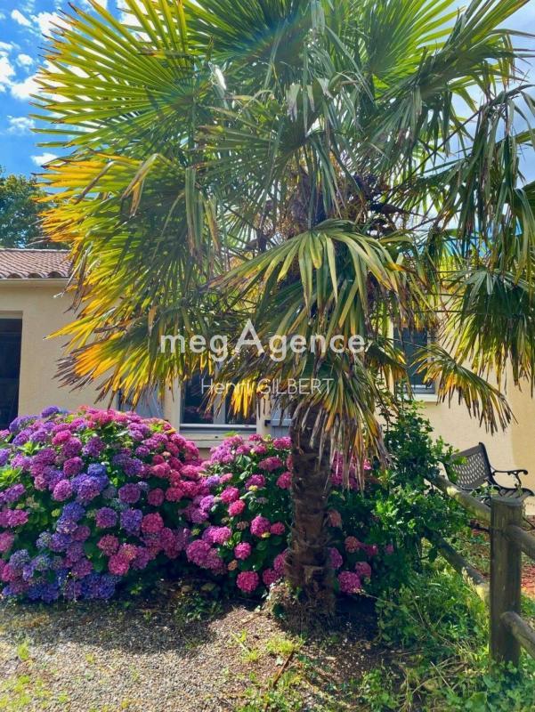 Maison traditionnelle - 103 m² - 6 pièces