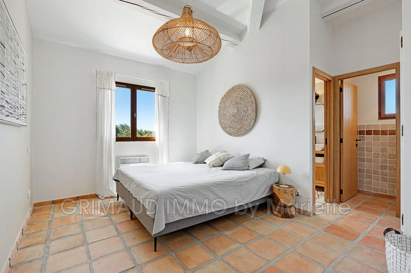 Maison - 197 m² - 5 pièces