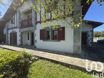 Maison - 160 m² - 4 pièces