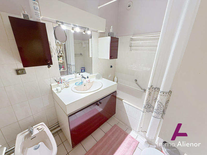 Appartement - 104 m² - 4 pièces