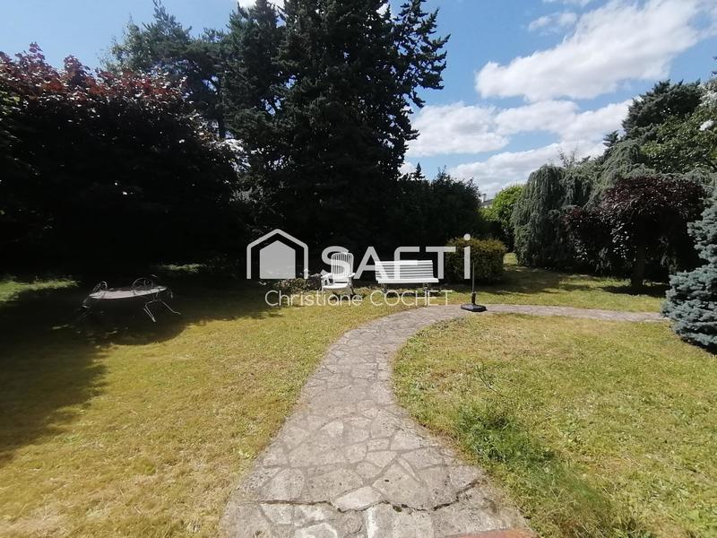 Maison de village - 150 m² - 7 pièces