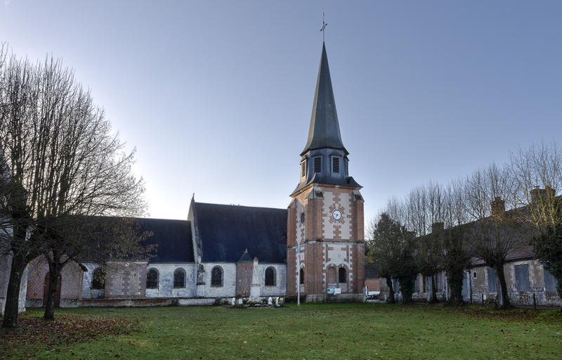 Reliques et vêtements liturgiques