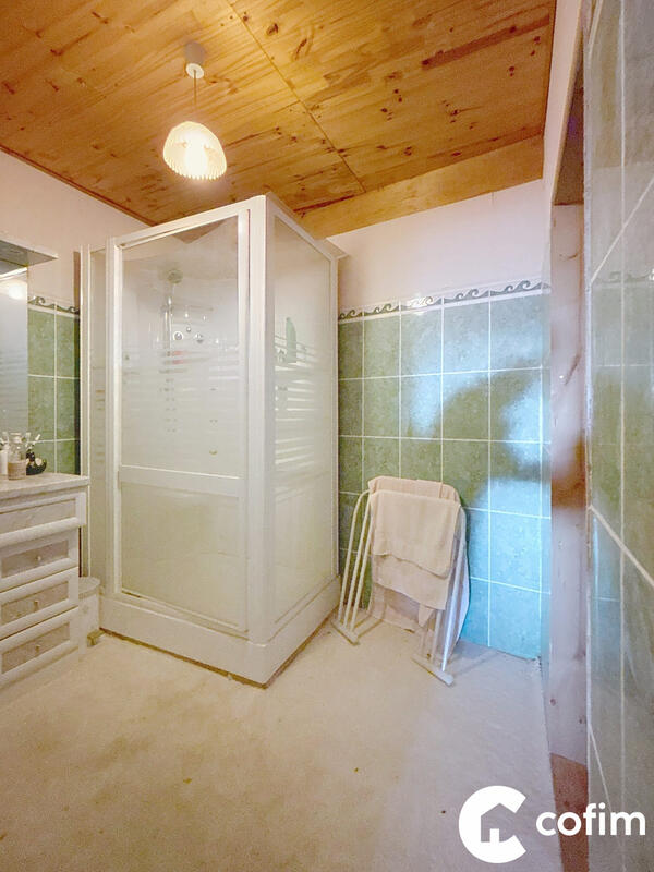 Maison ancienne - 202 m² - 7 pièces