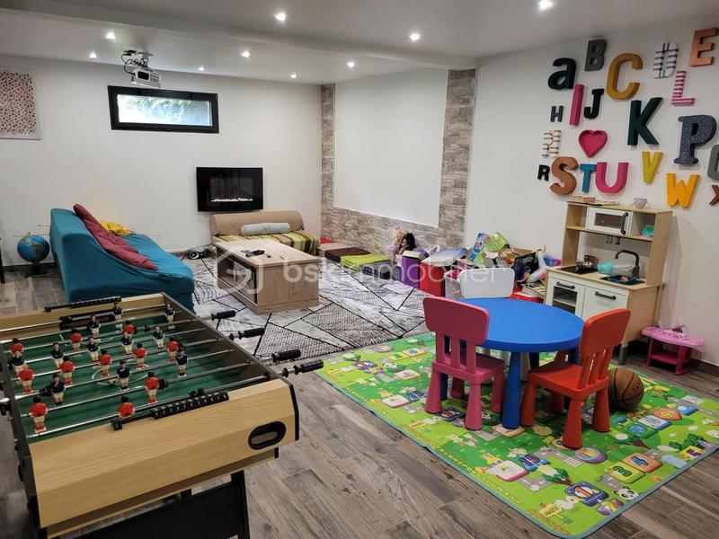 Maison - 165 m² - 6 pièces