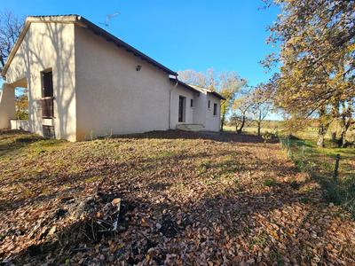 Maison traditionnelle - 117 m² - 4 pièces