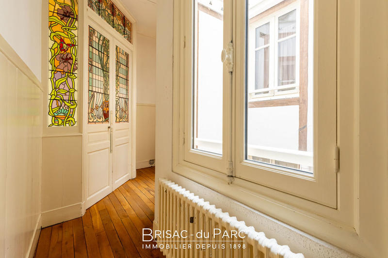 Appartement - 145 m² - 5 pièces