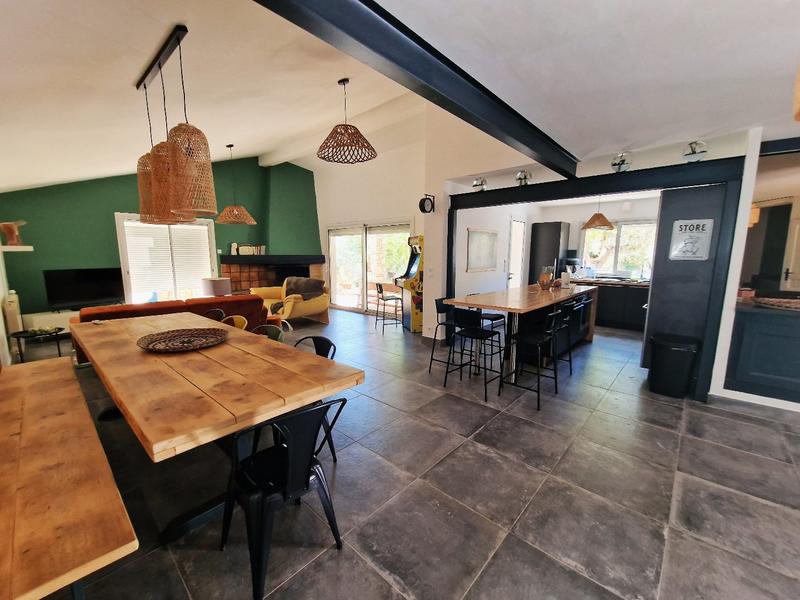 Maison - 180 m² - 6 pièces