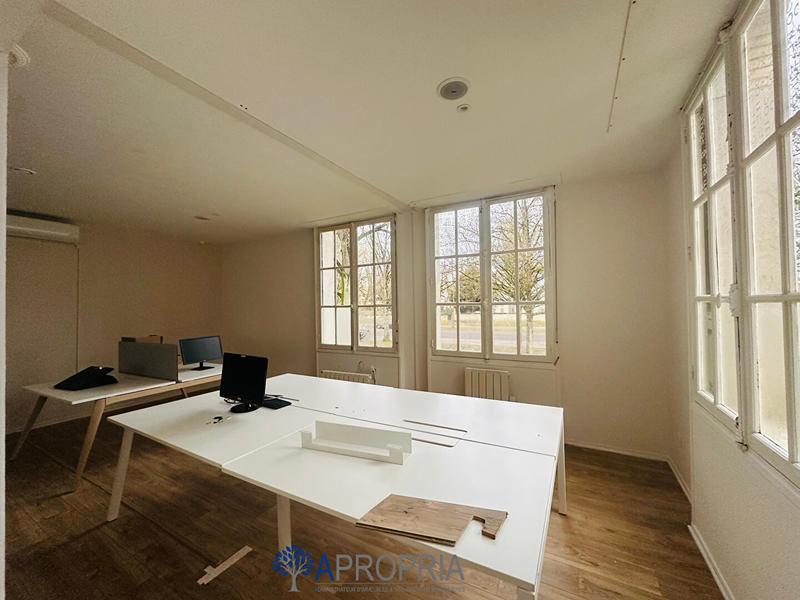 Bureau - 120 m²