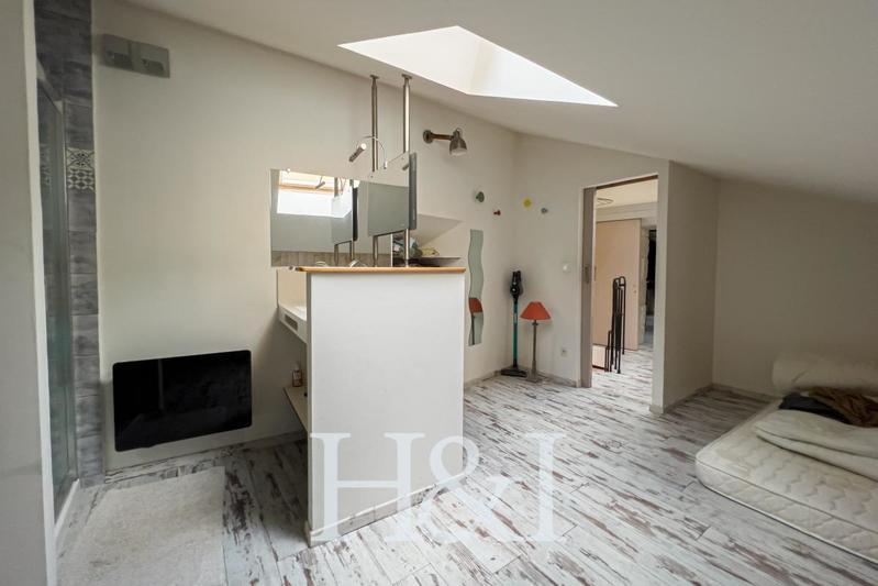 Propriété - 100 m² - 3 pièces