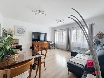 Appartement - 95 m² - 4 pièces