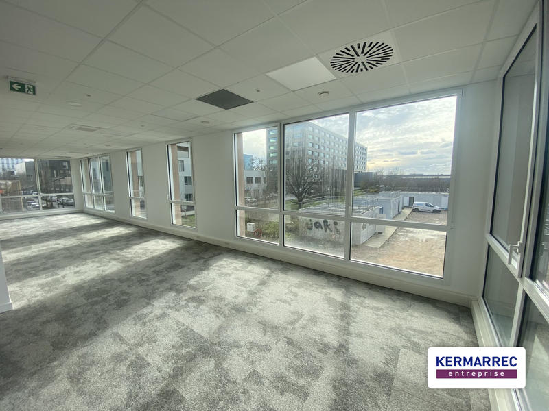 Bureau - 969 m²