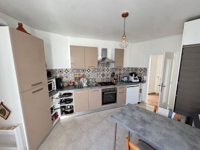 Appartement - 84 m² - 4 pièces