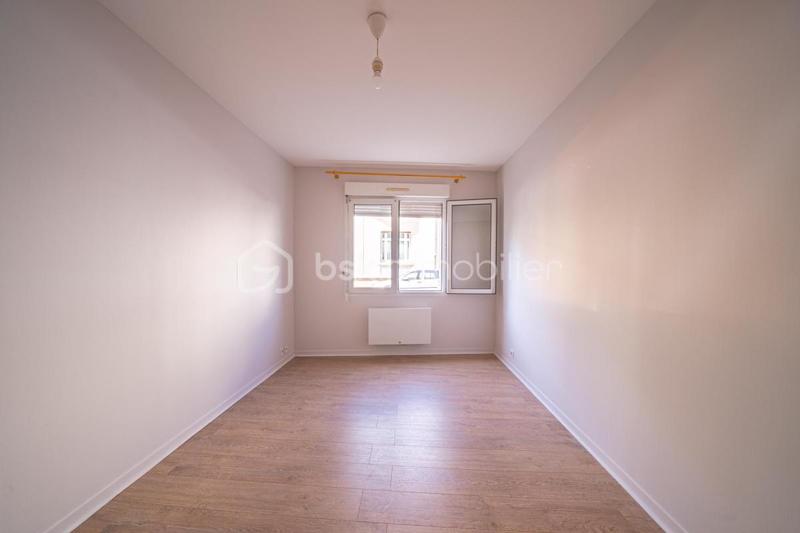Appartement - 64 m² - 2 pièces