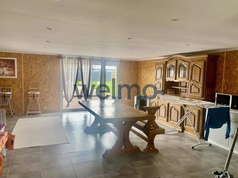 Maison - 230 m² - 9 pièces