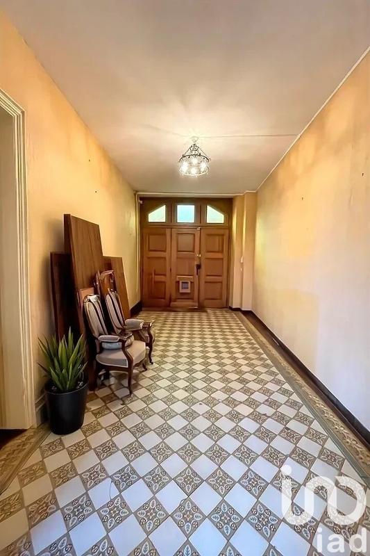 Maison - 438 m² - 14 pièces