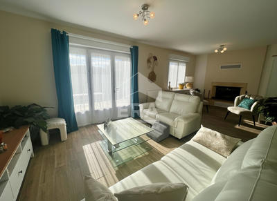 Maison - 123 m² - 5 pièces