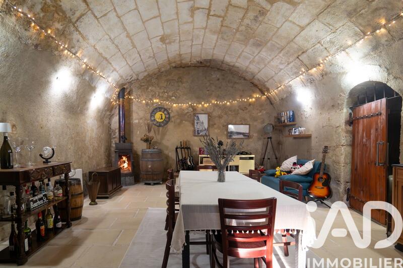 Maison - 120 m² - 2 pièces