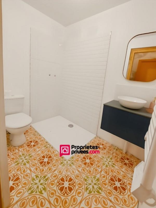 Maison - 216 m² - 9 pièces