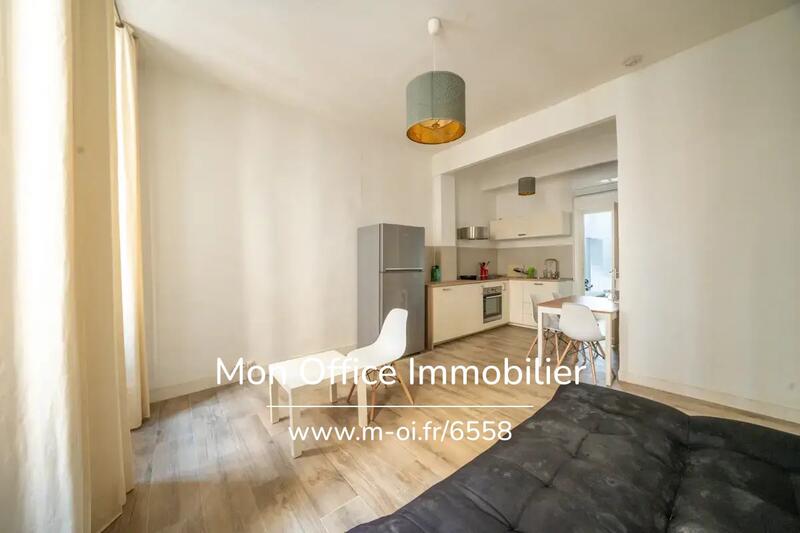 Immeuble - 210 m² - 12 pièces