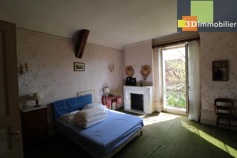 Maison - 233 m² - 8 pièces