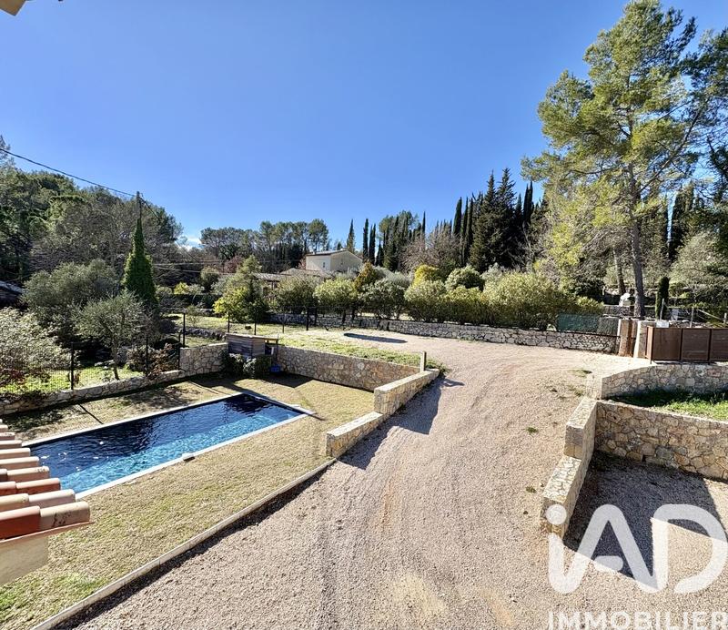 Maison - 128 m² - 5 pièces