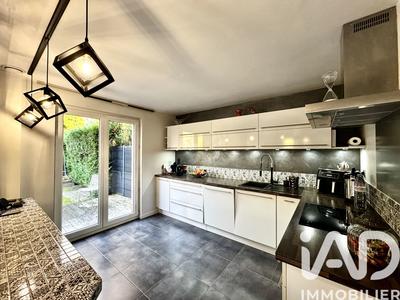 Maison - 118 m² - 6 pièces