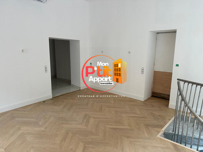 Local commercial - 42 m² - 2 pièces