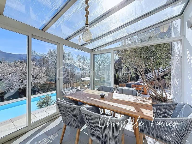 Maison - 122 m² - 5 pièces