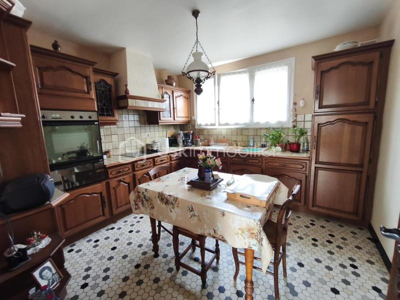 Maison - 95 m² - 5 pièces